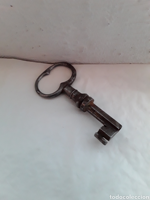 Antig&uuml;edades: Llave de bargue&ntilde;o - Foto 2