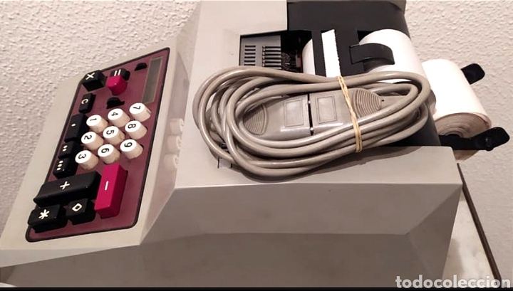 Antig&uuml;edades: Calculadora electromec&aacute;nica Olivetti Multisuma 20. - Foto 4
