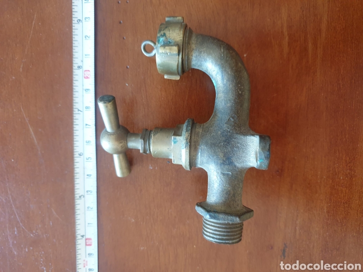 Antig&uuml;edades: GRIFO ANTIGUO METAL - Foto 1