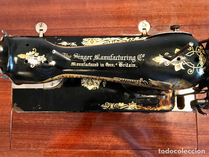 Antig&uuml;edades: M&aacute;quina de coser SINGER con mueble - Foto 6