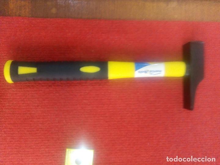 Antig&uuml;edades: MARTILLO MANGO PVC. - Foto 1