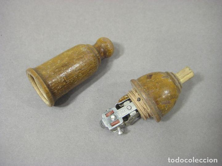 Antig&uuml;edades: LLAMADOR O TIMBRE ANTIGUO DE MADERA - Foto 2