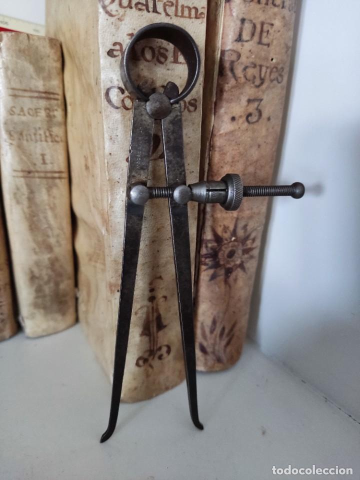 Antig&uuml;edades: ANTIGUO COMPAS DE INTERIORES - Foto 3