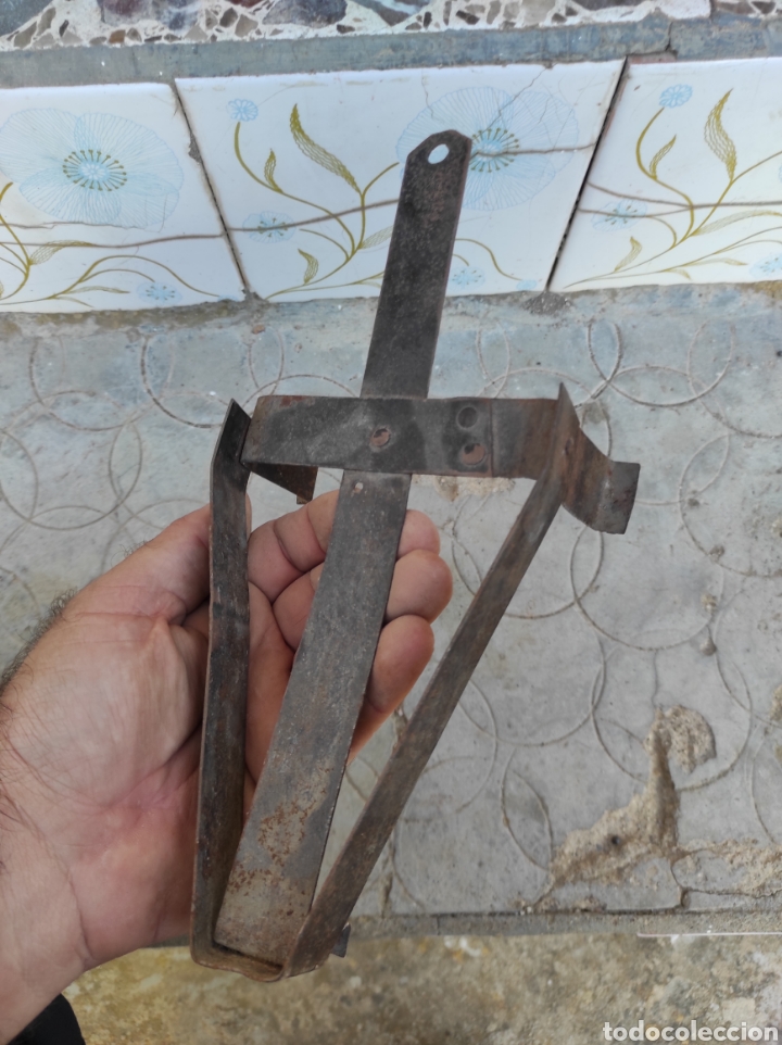 Antig&uuml;edades: Antiguo Soporte para Plancha - Foto 8