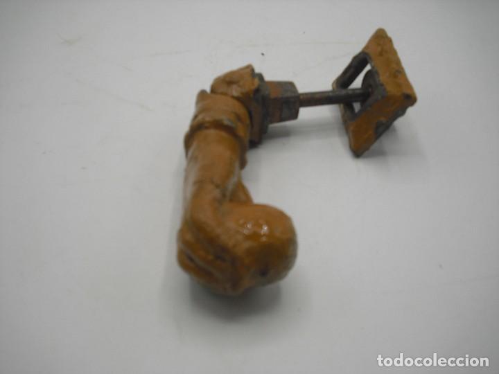 Antig&uuml;edades: ANTIGUO LLAMADOR EN FORMA DE MANO . 12 CM - Foto 1