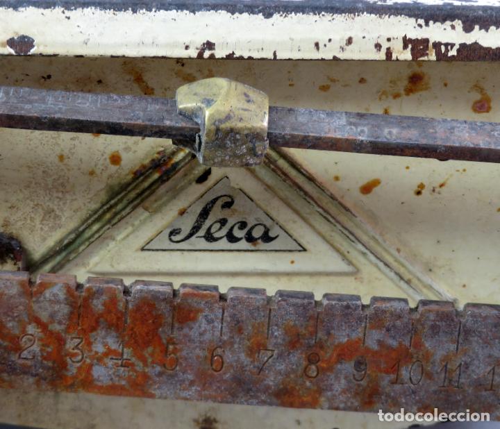 Antig&uuml;edades: B&aacute;scula de la marca SECA primera mitad del siglo XX - Foto 9