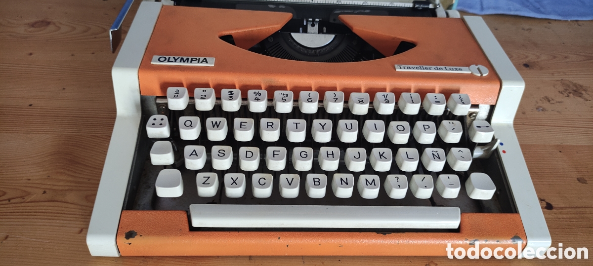 Antig&uuml;edades: ANTIGUA MAQUINA DE ESCRIBIR - Foto 1