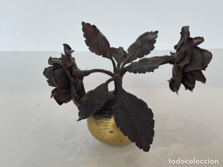 Antig&uuml;edades: Rosa de hierro - Foto 2