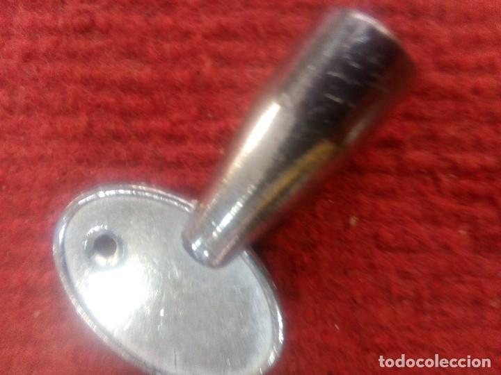 Antig&uuml;edades: LLAVE TIPO CONTADOR - Foto 1