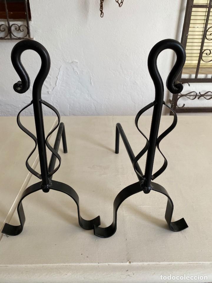 Antig&uuml;edades: Morillos de forja para chimenea - Foto 1