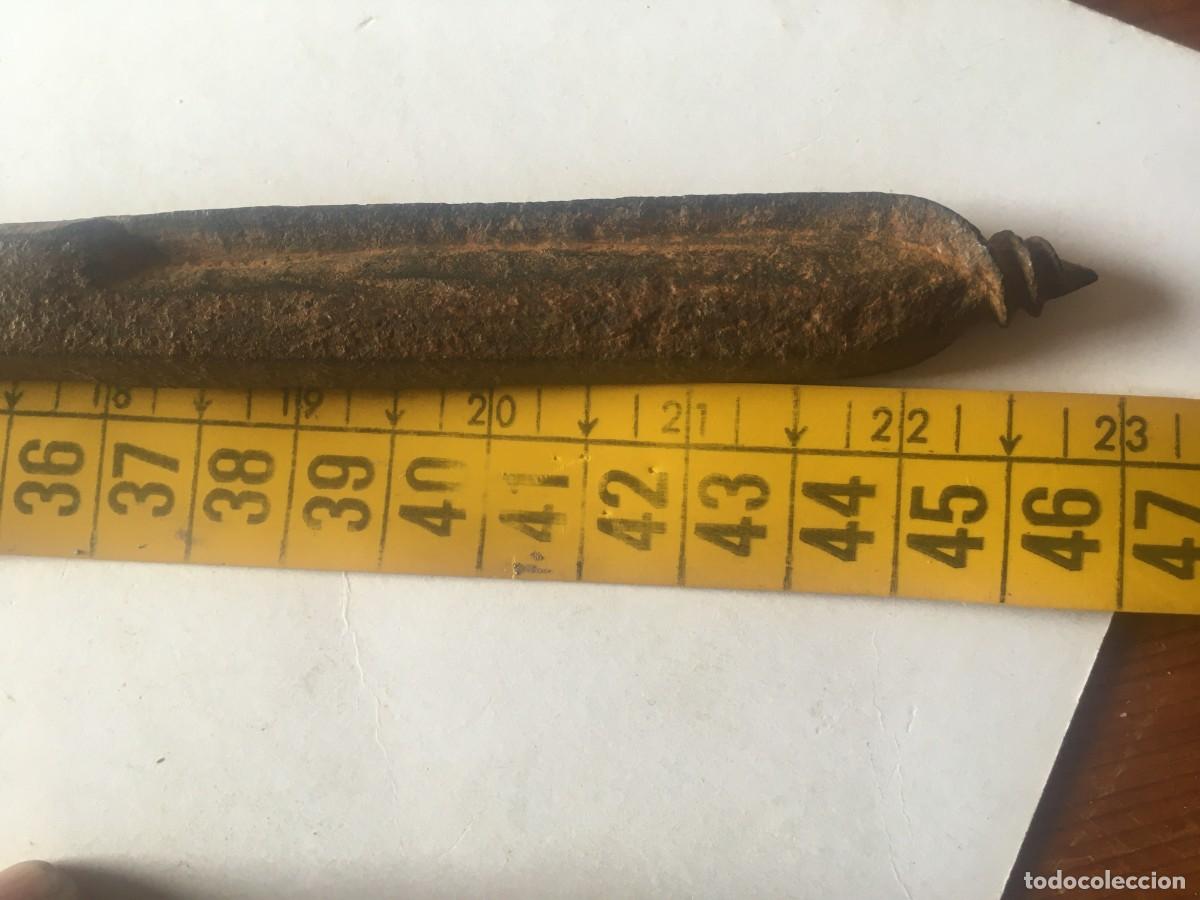 Antig&uuml;edades: barrena herramienta de carpintero grande 45 ctms de largo - Foto 2