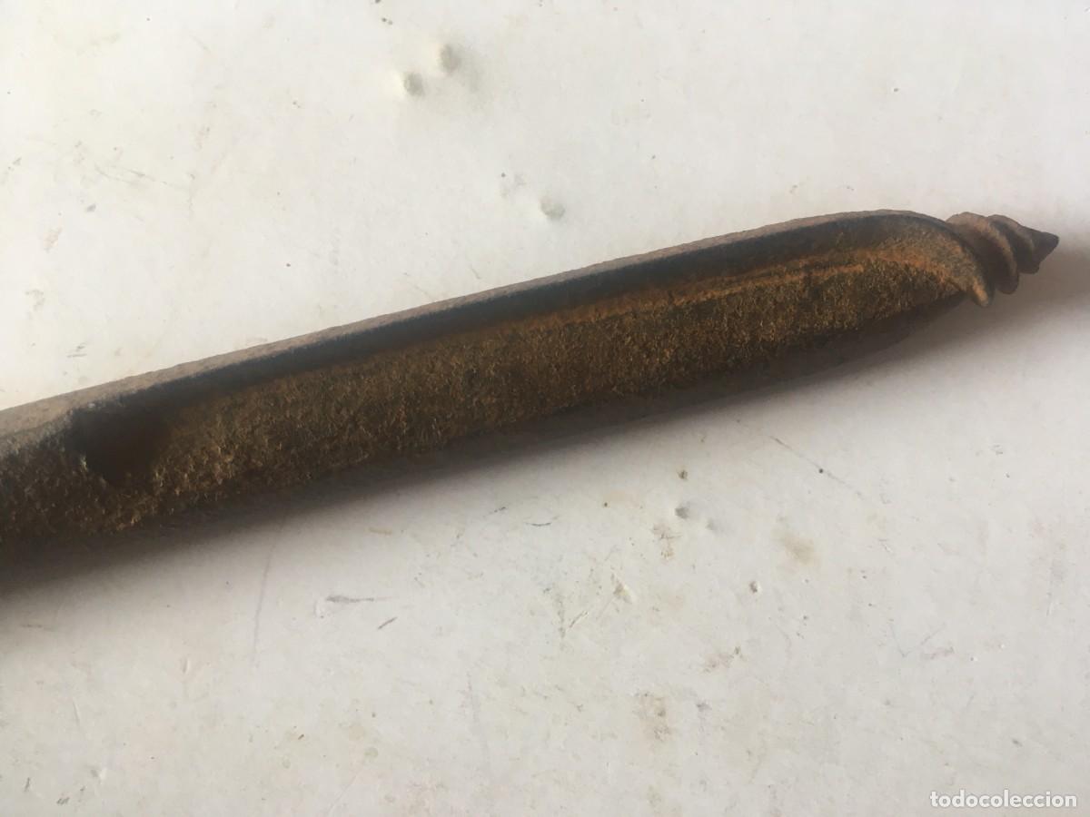 Antig&uuml;edades: barrena herramienta de carpintero grande 45 ctms de largo - Foto 4