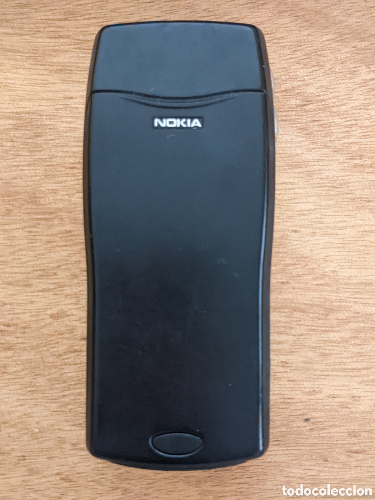 Tel&eacute;fonos: Tel&eacute;fono M&oacute;vil Nokia 8210 - Foto 2