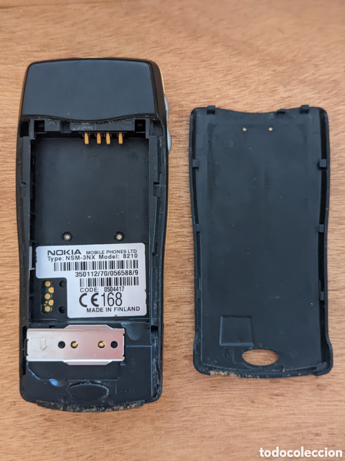 Tel&eacute;fonos: Tel&eacute;fono M&oacute;vil Nokia 8210 - Foto 3