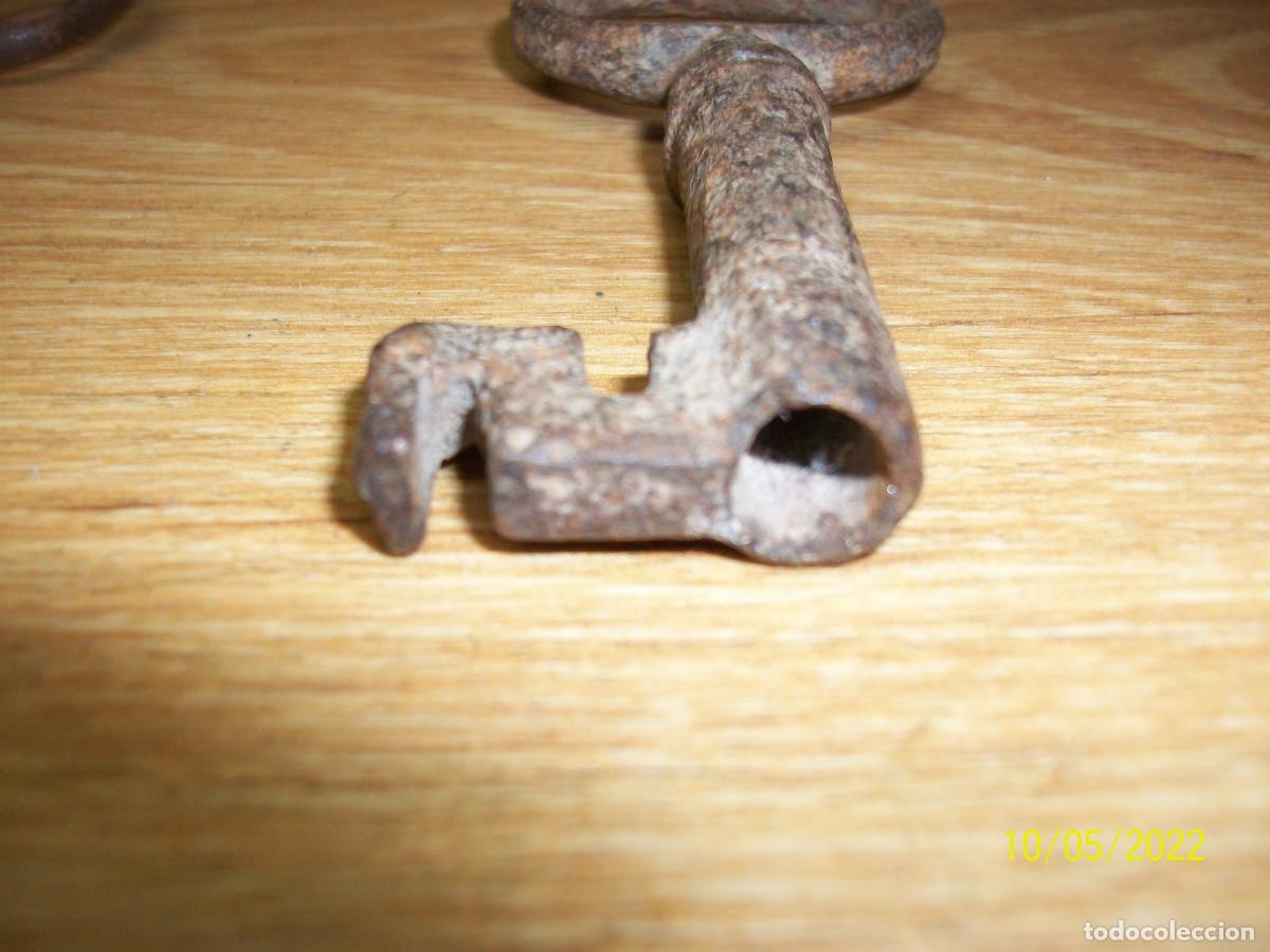Antig&uuml;edades: ANTIGUA LLAVE DE FORJA - Foto 3