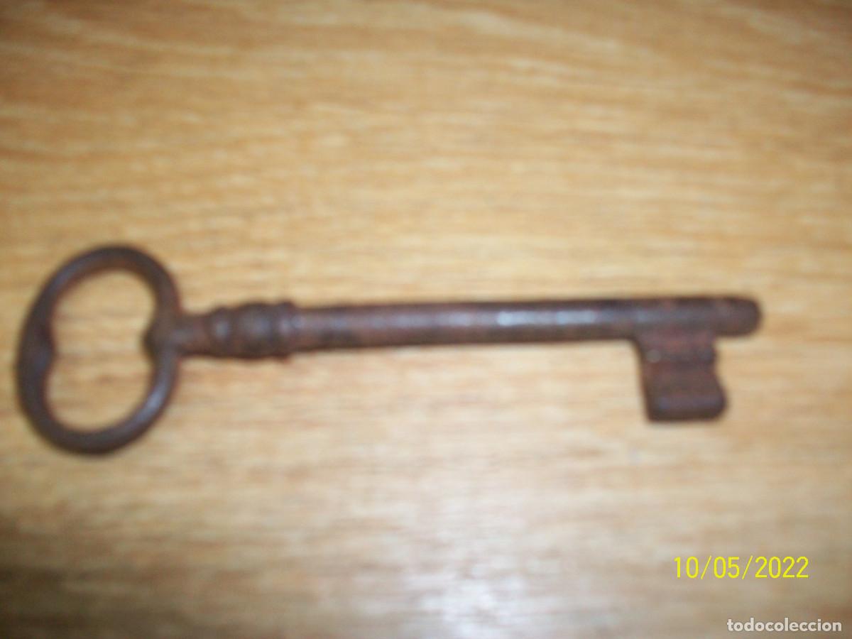 Antig&uuml;edades: ANTIGUA LLAVE DE FORJA - Foto 2