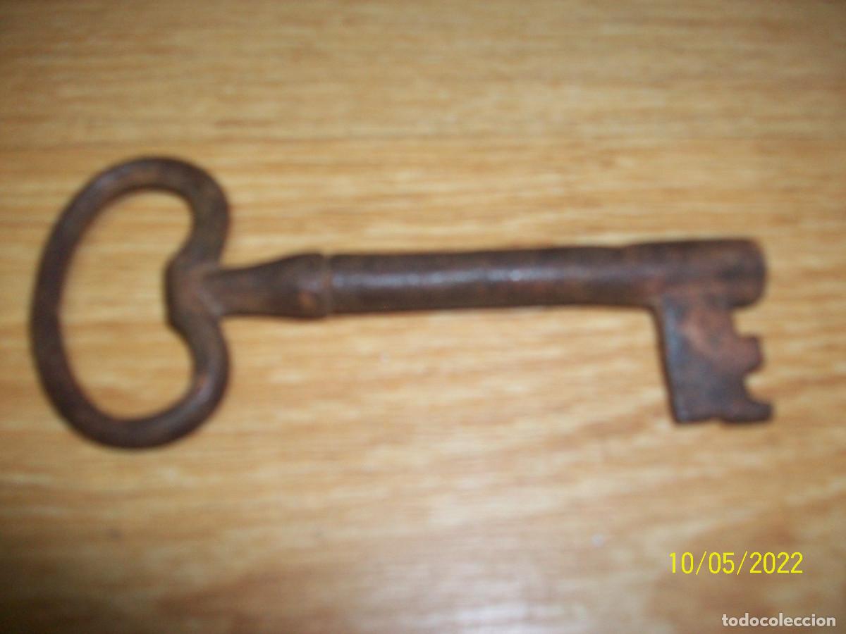 Antig&uuml;edades: ANTIGUA LLAVE DE FORJA - Foto 2