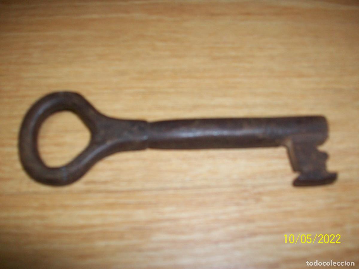Antig&uuml;edades: ANTIGUA LLAVE DE FORJA - Foto 2