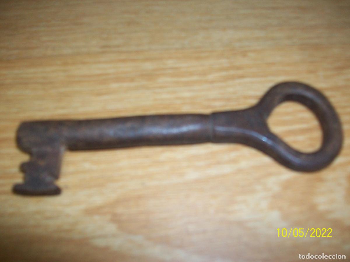 Antig&uuml;edades: ANTIGUA LLAVE DE FORJA - Foto 2