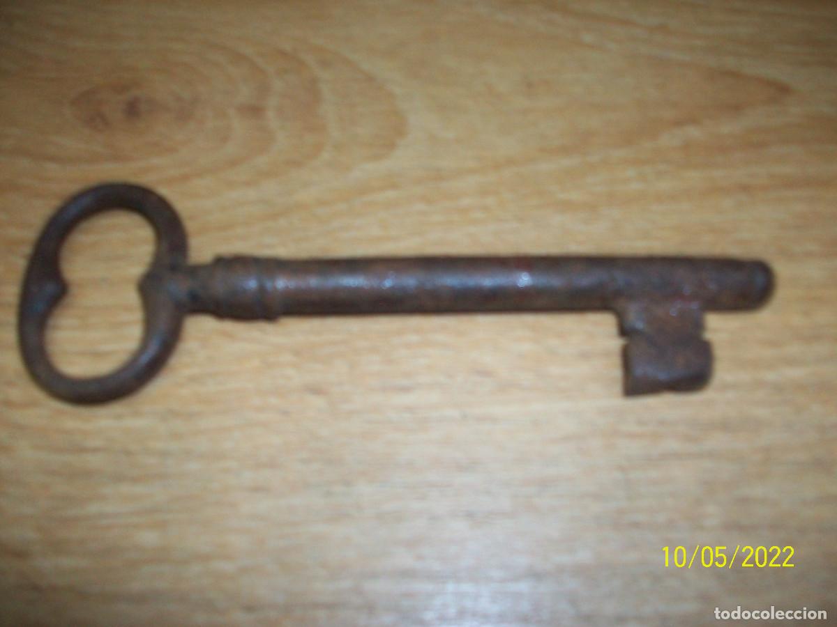 Antig&uuml;edades: ANTIGUA LLAVE DE FORJA - Foto 2