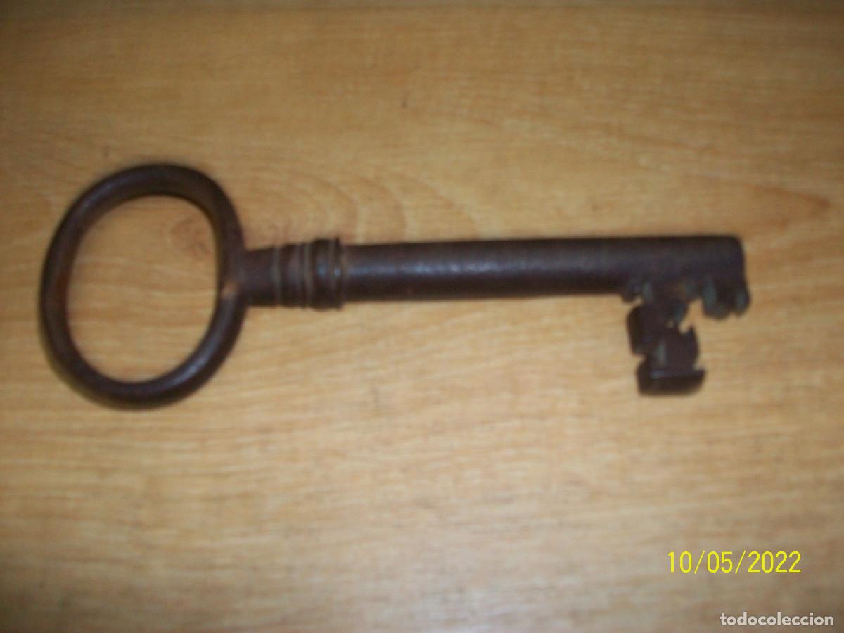 Antig&uuml;edades: ANTIGUA LLAVE DE FORJA - Foto 2