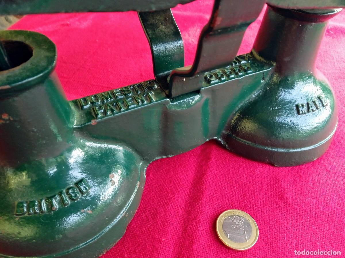 Antig&uuml;edades: Balanza antigua inglesa con pesa - Foto 2