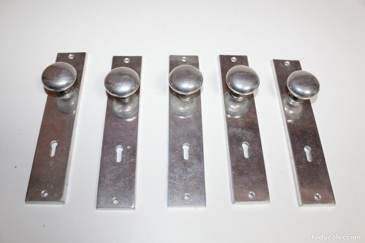 Antig&uuml;edades: 5 ANTIGUOS TIRADORES DE ALUMINIO - Foto 1