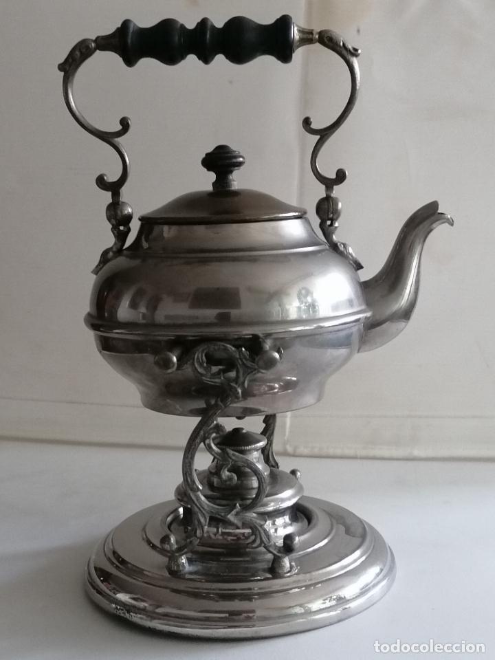 Antiques: ANTIGUA TETERA O CALIENTA AGUA DE ALCOHOL CON SOPORTE, BASE 15 CM, ALTURA 26 CM