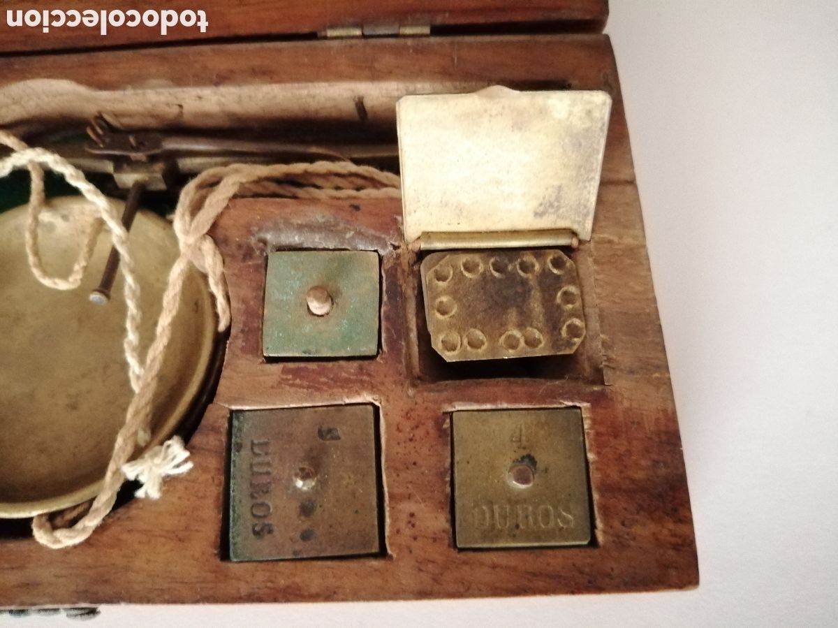 Antig&uuml;edades: Juego de pesas y balanza quilateras - Foto 2