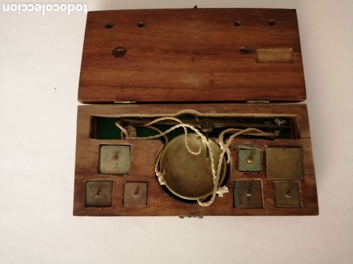 Antig&uuml;edades: Juego de pesas y balanza quilateras - Foto 1