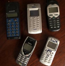 Teléfonos: LOTE DE 5 TELÉFONOS VINTAGE PARA RECAMBIOS