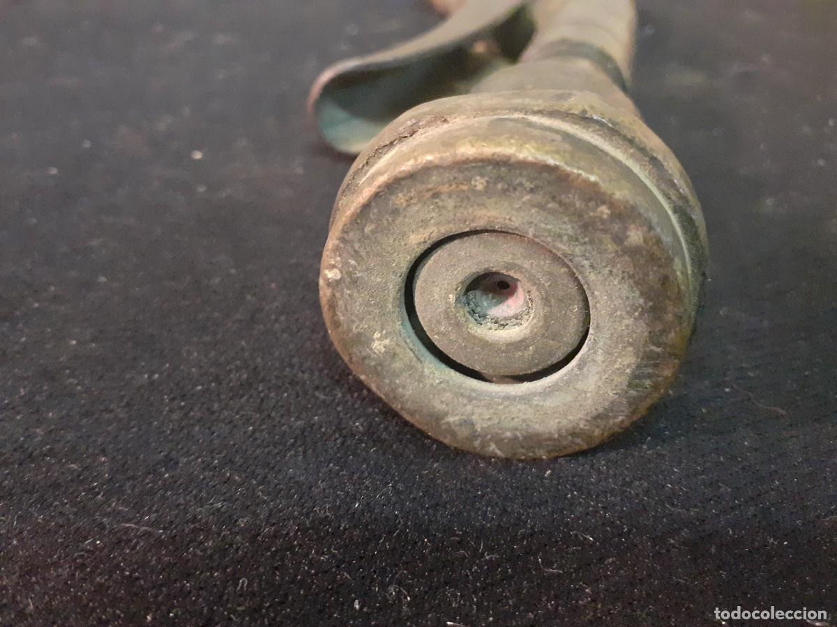 Antig&uuml;edades: Bomba manual mecanica - Foto 3