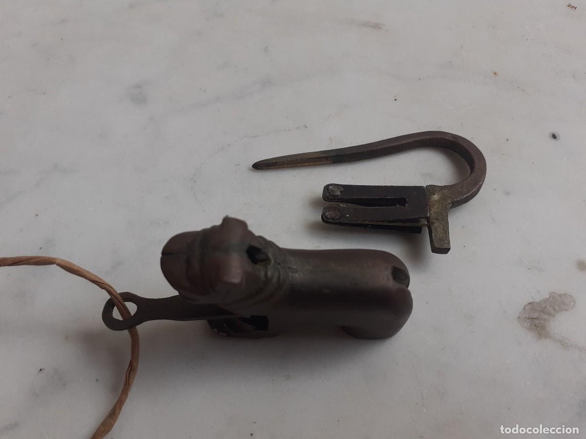 Antig&uuml;edades: Candado persa forma le&oacute;n - Foto 4