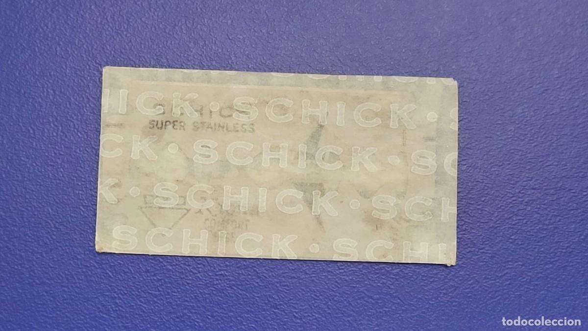 Antig&uuml;edades: L374 FUNDA HOJA CON CUCHILLA DE AFEITAR SCHICK - Foto 1
