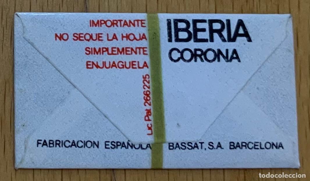 Antig&uuml;edades: CUCHILLA DE AFEITAR IBERIA CORONA HOJA. - Foto 2