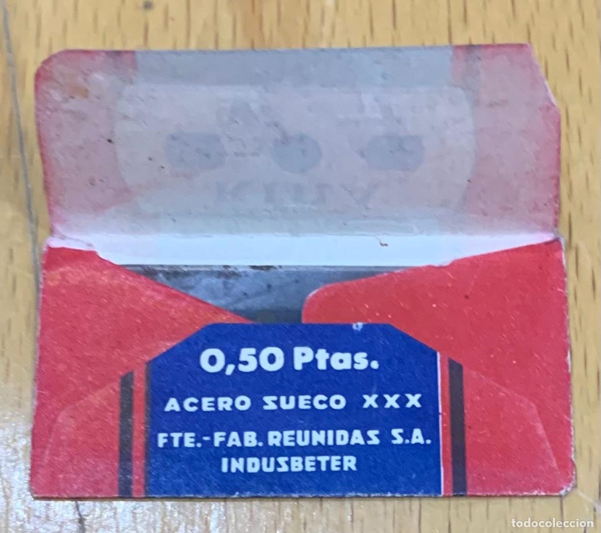Antig&uuml;edades: CUCHILLA DE AFEITAR KIRA HOJA. - Foto 2