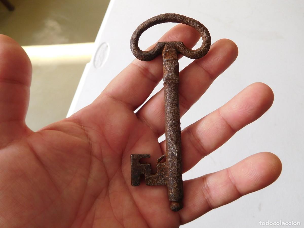 Antig&uuml;edades: Llave antigua siglo XVIII - Foto 2