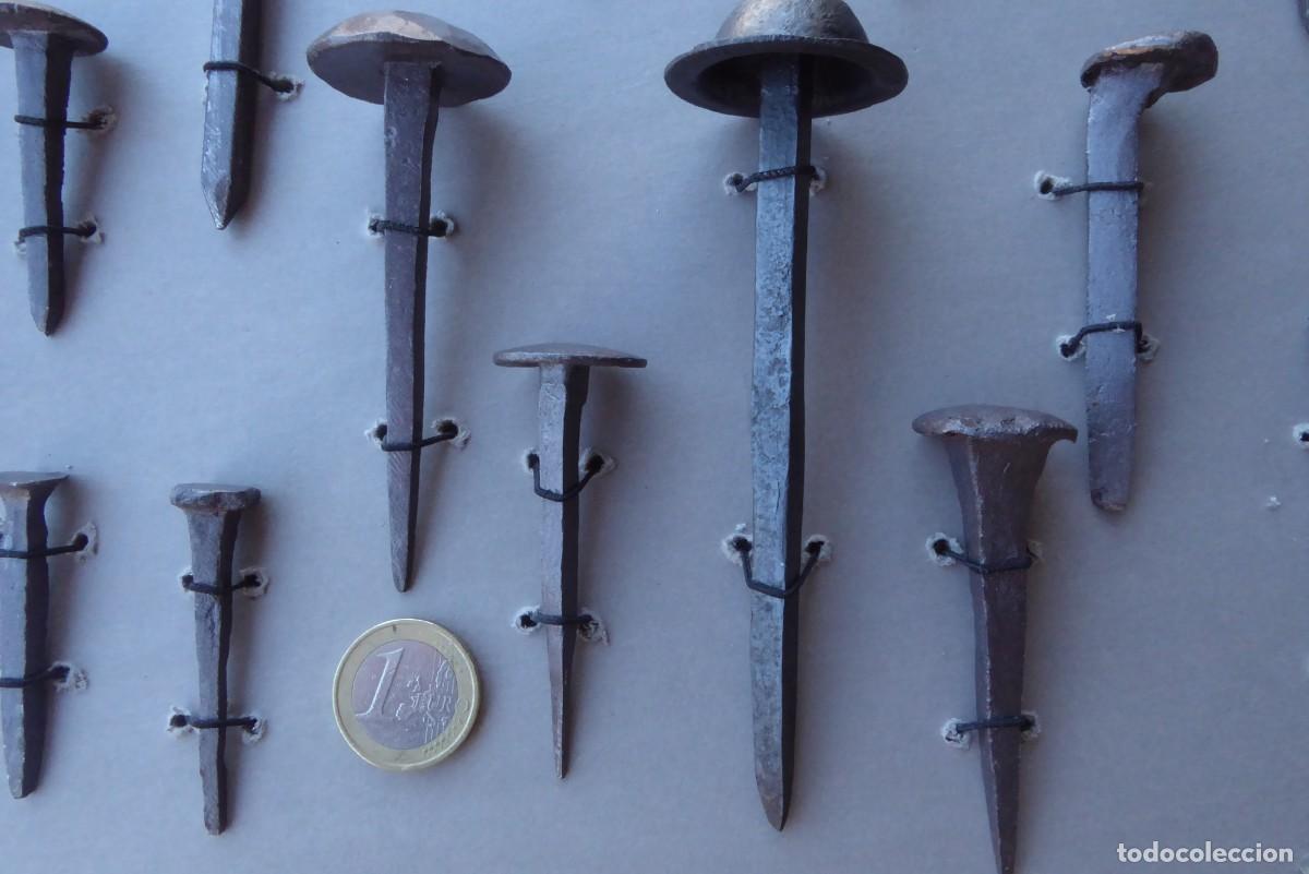 Antig&uuml;edades: LOTE DE CLAVOS DE FORJA ANTIGUOS - Foto 2