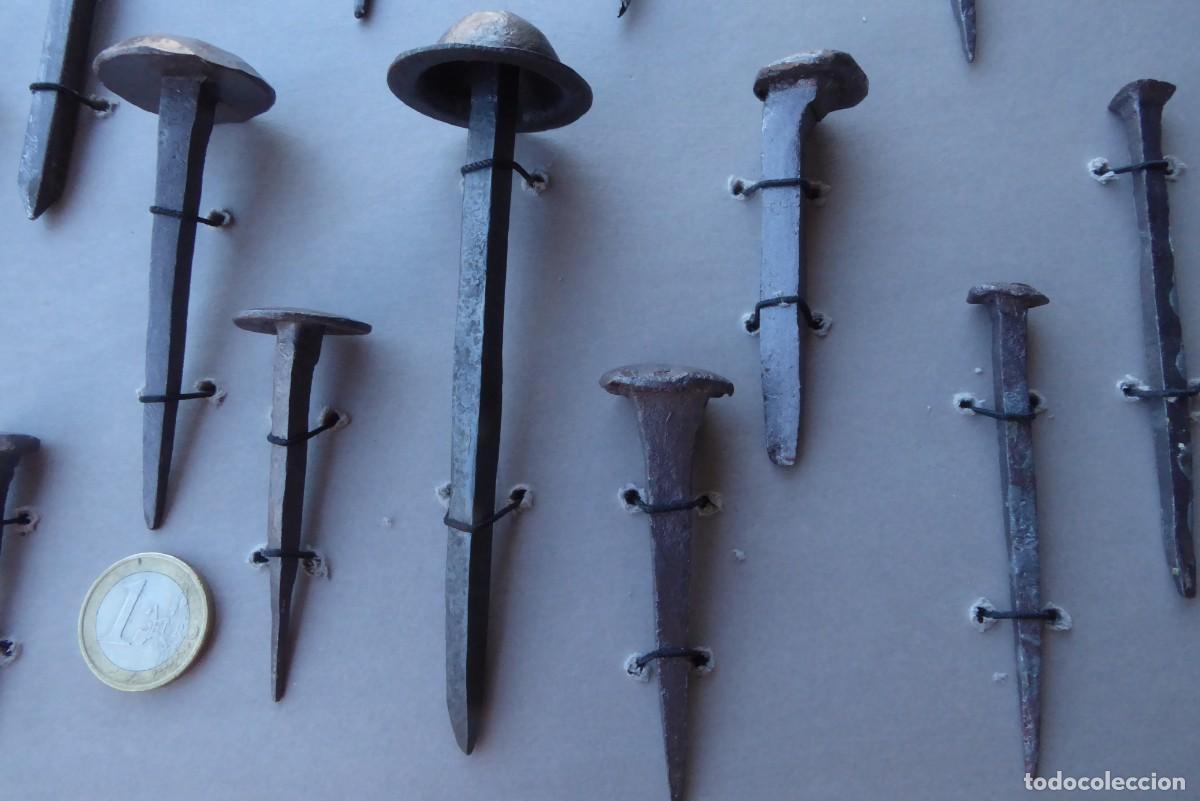 Antig&uuml;edades: LOTE DE CLAVOS DE FORJA ANTIGUOS - Foto 3