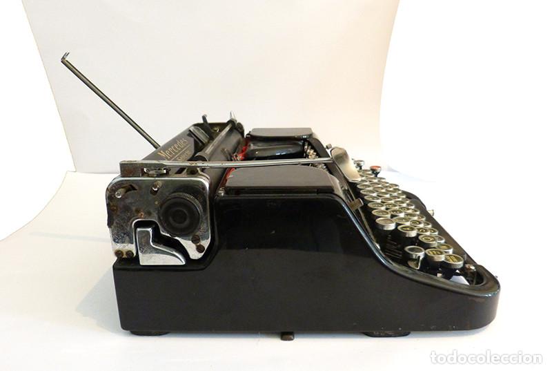 Antig&uuml;edades: M&aacute;quina de escribir Mercedes Selecta - Foto 3