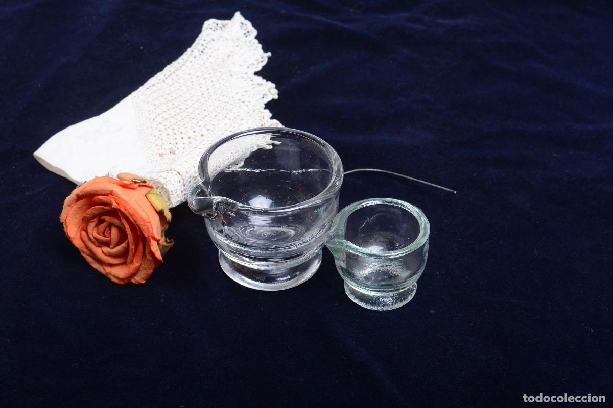 Antig&uuml;edades: Par de peque&ntilde;os morteros almirez vintage de cristal - Foto 2