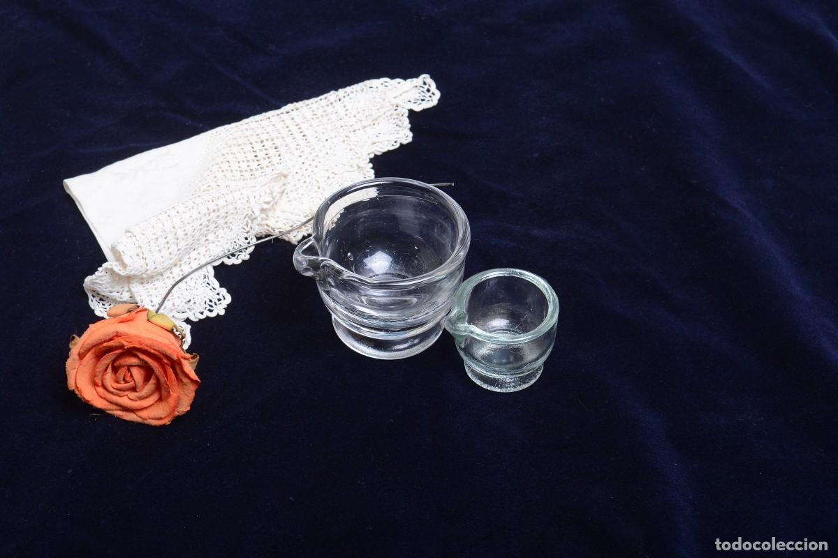Antig&uuml;edades: Par de peque&ntilde;os morteros almirez vintage de cristal - Foto 1