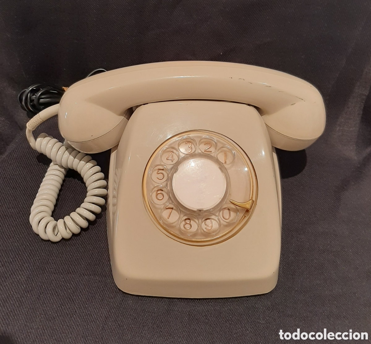 Tel&eacute;fonos: Antiguo tel&eacute;fono Citesa con disco dorado - Foto 3