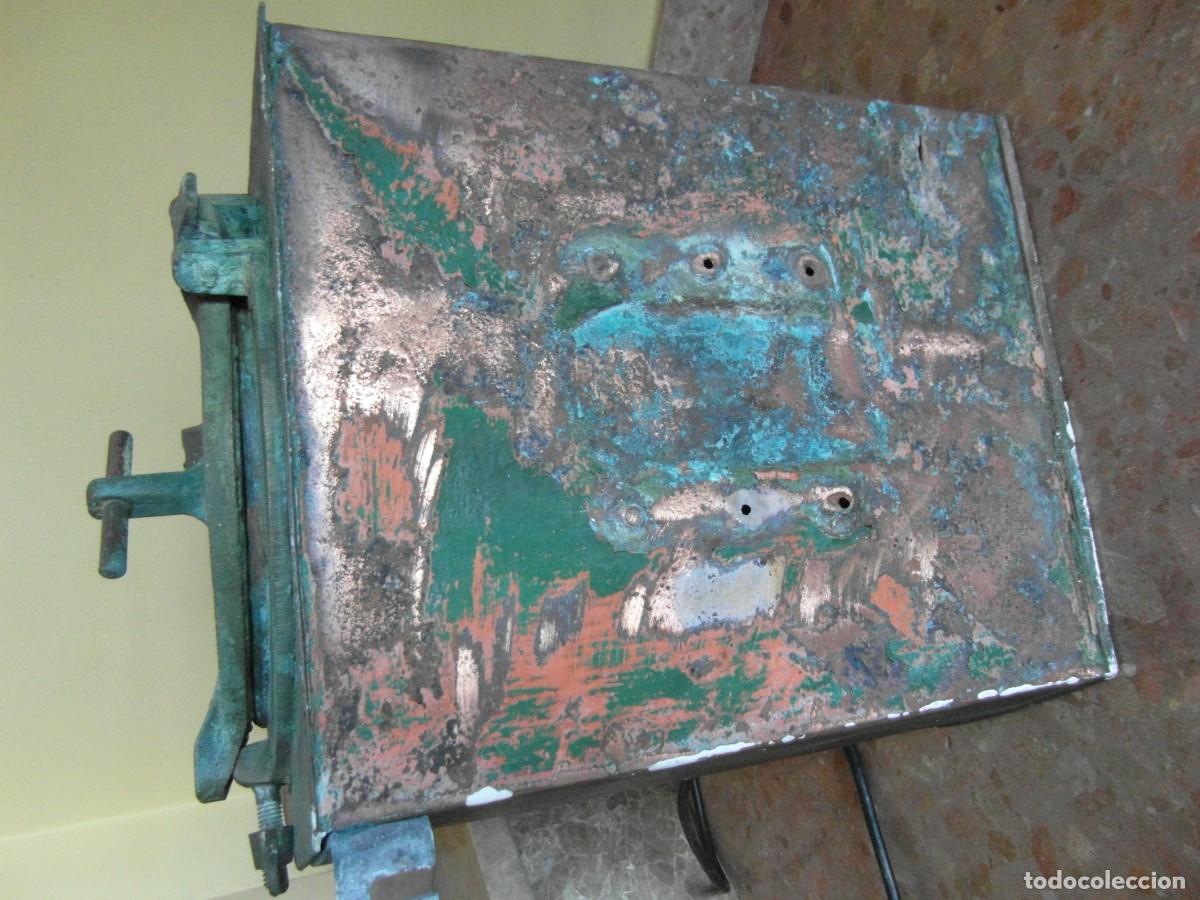 Antig&uuml;edades: Antiguo farol grande de barco - Foto 8