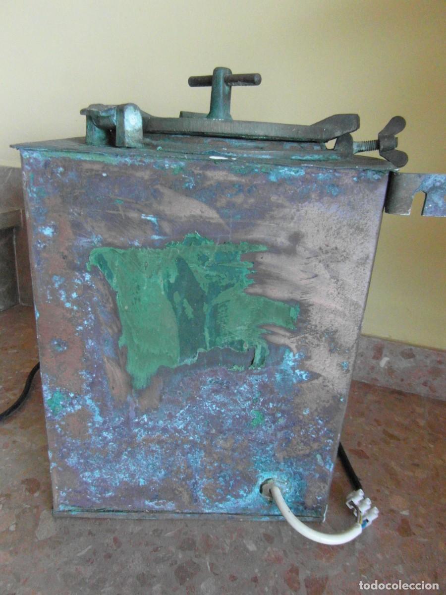 Antig&uuml;edades: Antiguo farol grande de barco - Foto 9