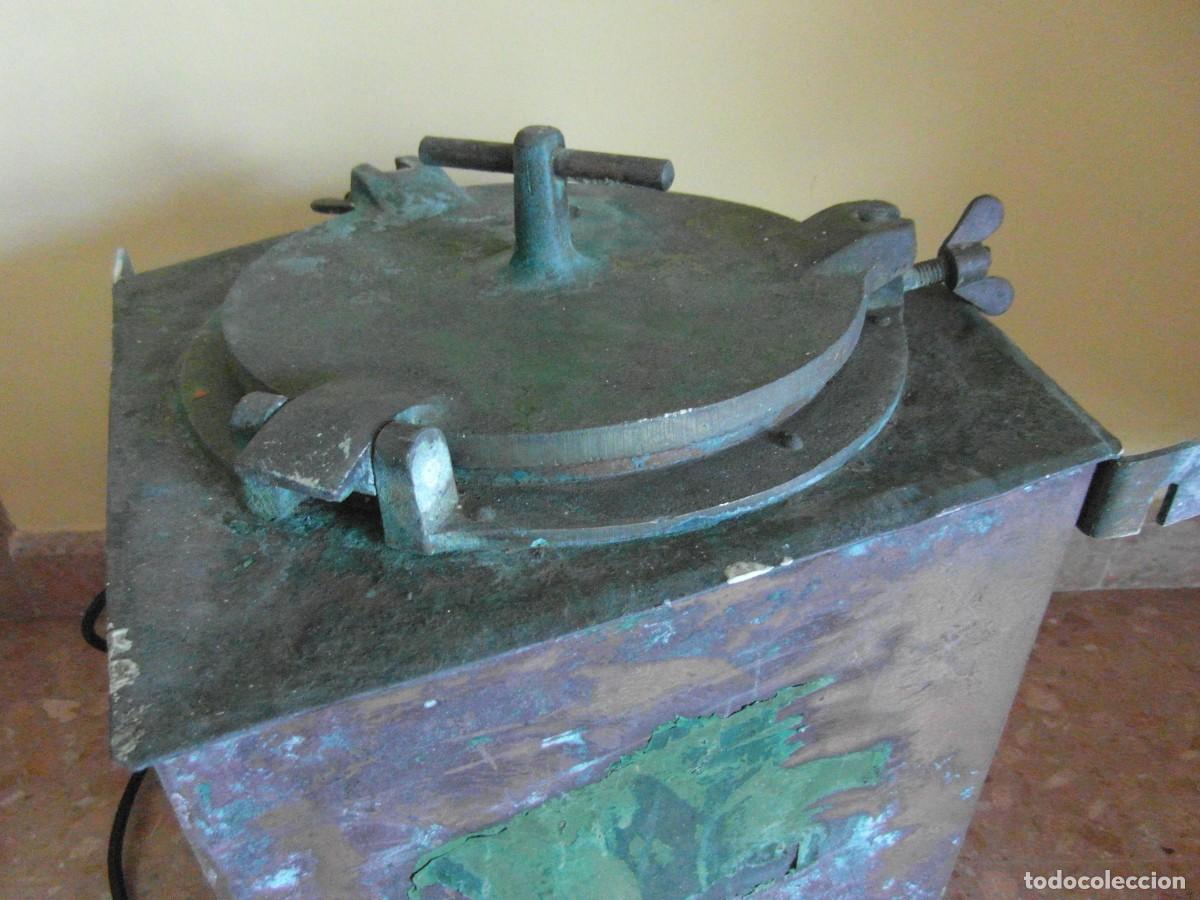Antig&uuml;edades: Antiguo farol grande de barco - Foto 10