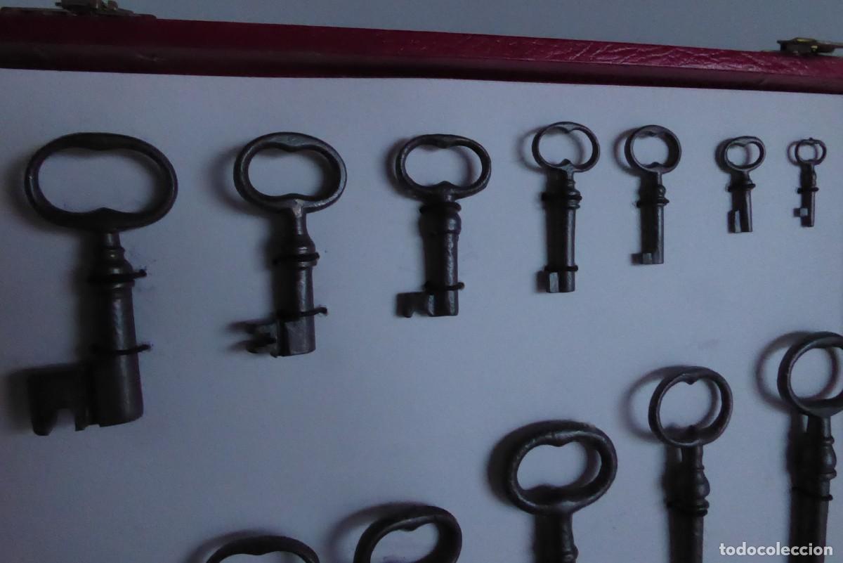 Antig&uuml;edades: COLECCI&Oacute;N DE 18 LLAVES ANTIGUAS - Foto 3