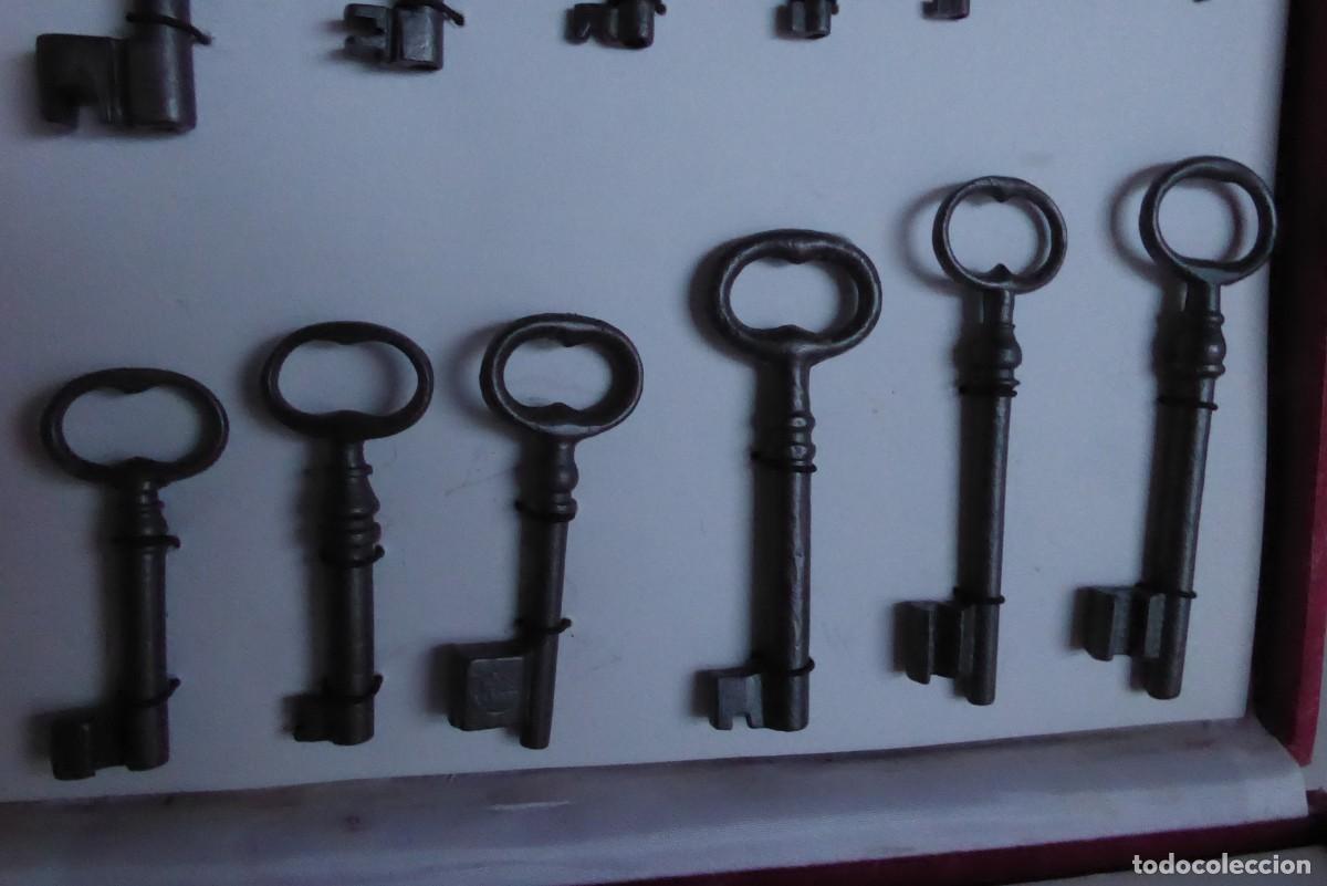 Antig&uuml;edades: COLECCI&Oacute;N DE 18 LLAVES ANTIGUAS - Foto 4