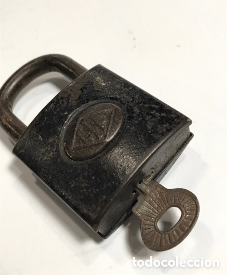 Antig&uuml;edades: Candado antiguo con llave. Marca LIF. - Foto 3