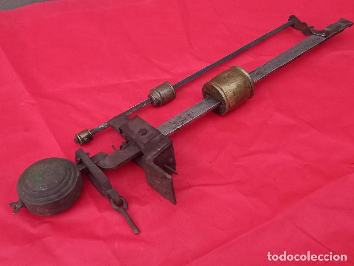 Antig&uuml;edades: CABEZA DE BASCULA / ROMANA. - Foto 1